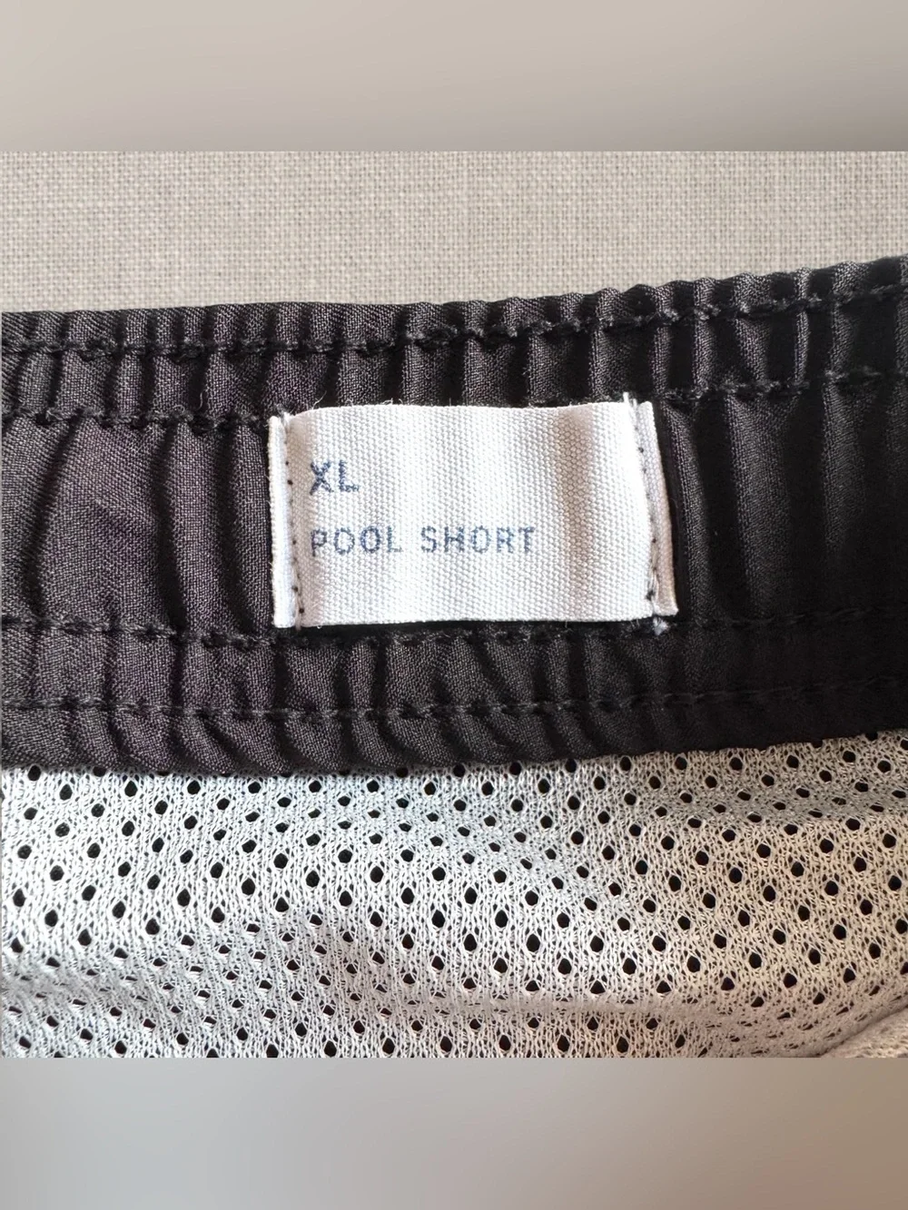 GAP Mens Pool Shorts XL Black Solid Swim Trunks Mesh Lining Elastic Drawstring
